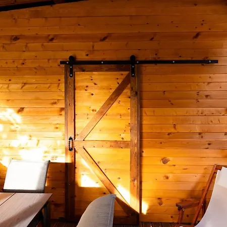 Luxury Vintage Airstream Rv/caravan Retro Charm Meets Comfort * Kiten (Burgas)