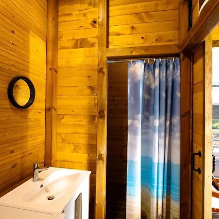 Luxury Vintage Airstream Rv/caravan Retro Charm Meets Comfort * Kiten (Burgas)