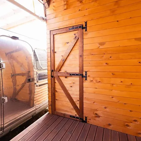 Luxury Vintage Airstream Rv/caravan Retro Charm Meets Comfort * Kiten (Burgas)