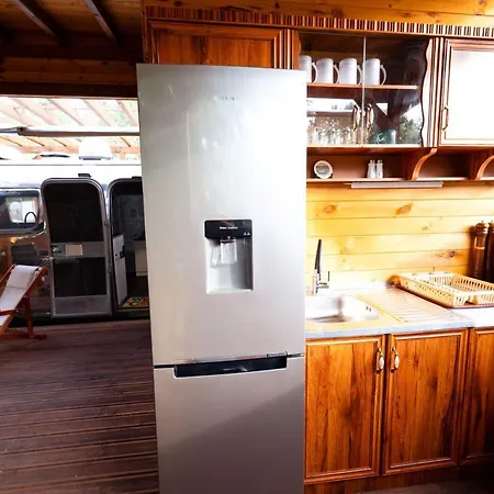 Campsite Luxury Vintage Airstream Rv/caravan Retro Charm Meets Comfort Kiten (Burgas)