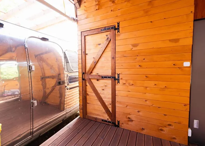 Luxury Vintage Airstream Rv/caravan Retro Charm Meets Comfort * Kiten (Burgas)